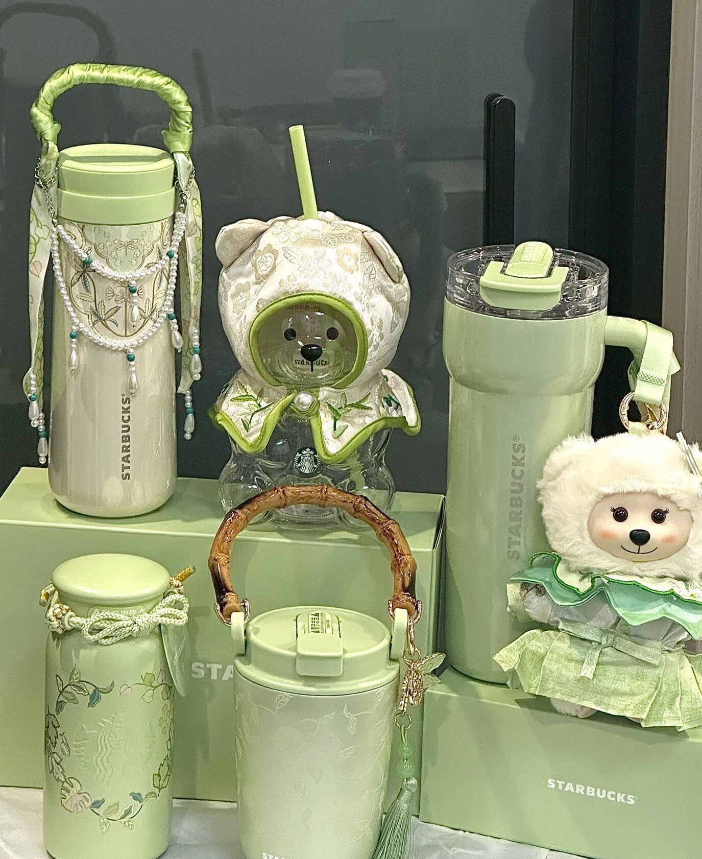 【Luxury】 2026 STATBUCKS星巴克保溫杯 吸管杯 熊熊店長玻璃杯 春序紋樣系列 中國風 不鏽鋼保溫杯 冰霸杯 星巴克水壺