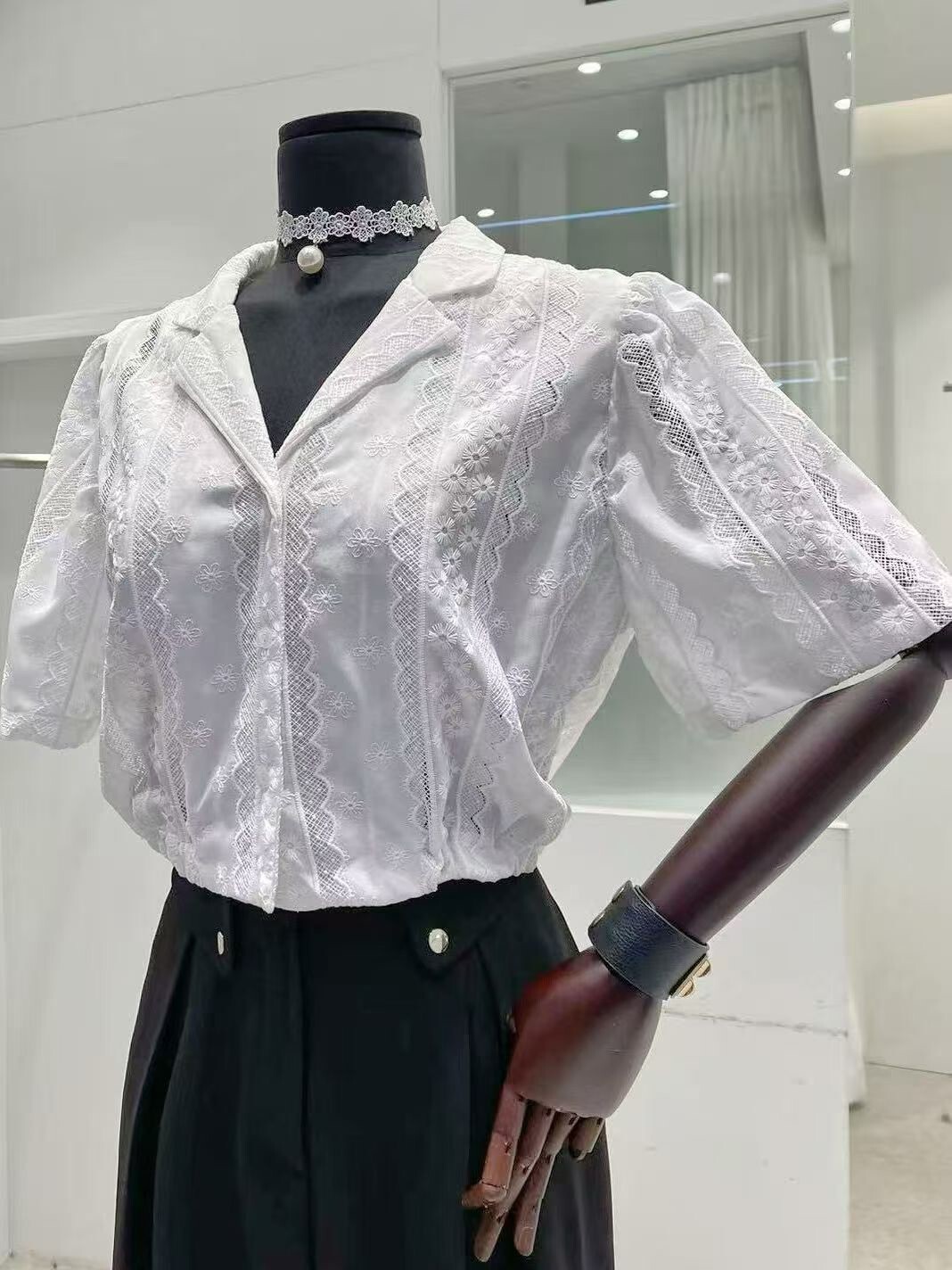 古巴領後抽繩布蕾絲襯