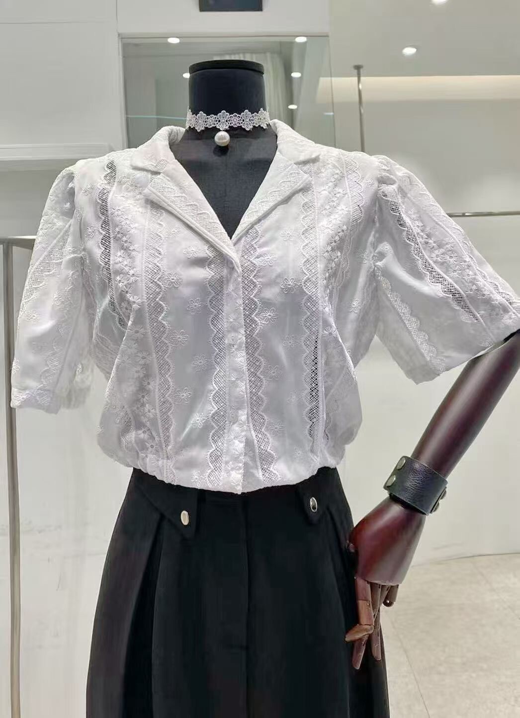 古巴領後抽繩布蕾絲襯