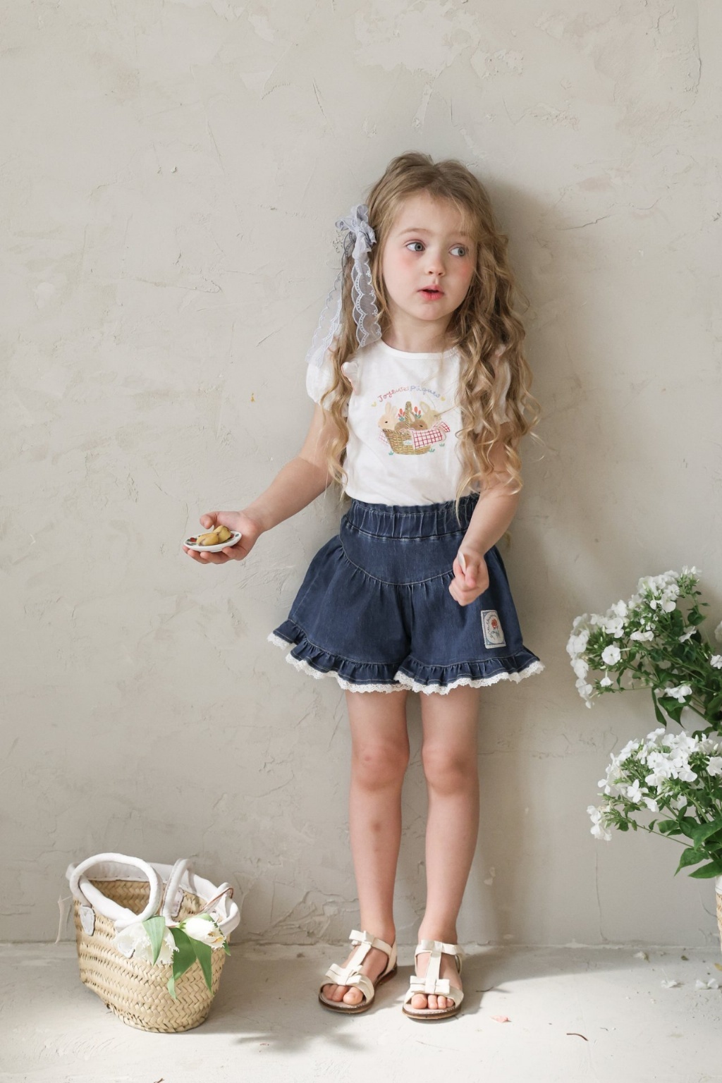 正韓夏Flo 兩色蕾絲滾邊牛仔褲