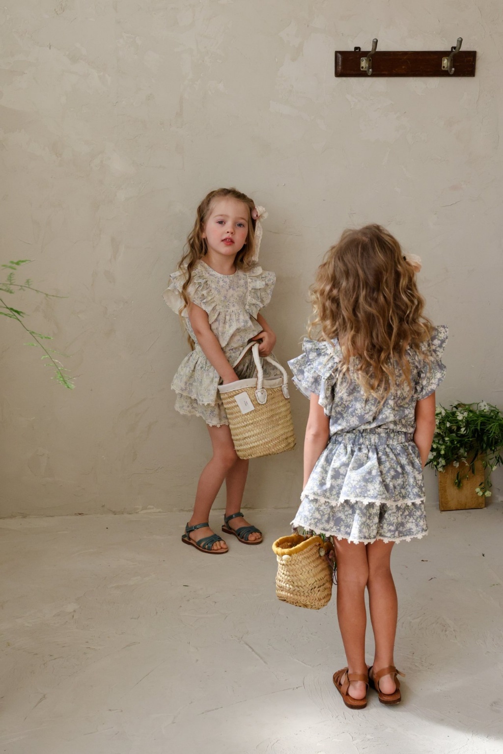 正韓夏Flo 兩色英式復古碎花上衣