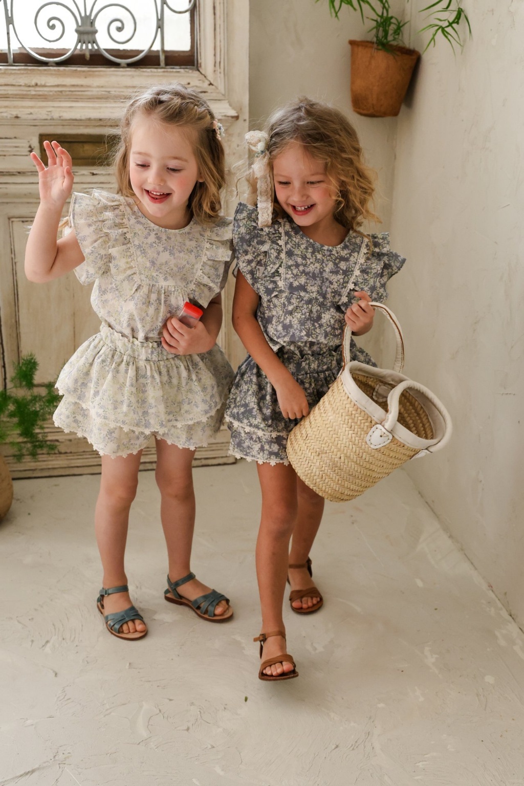 正韓夏Flo 兩色英式復古碎花短褲