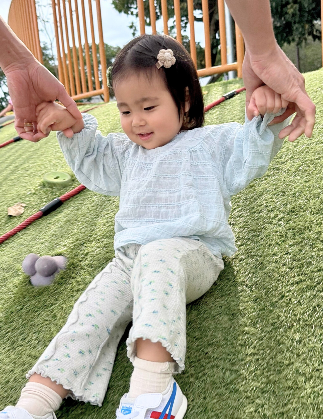 復古橫紋提花澎袖傘襬上衣