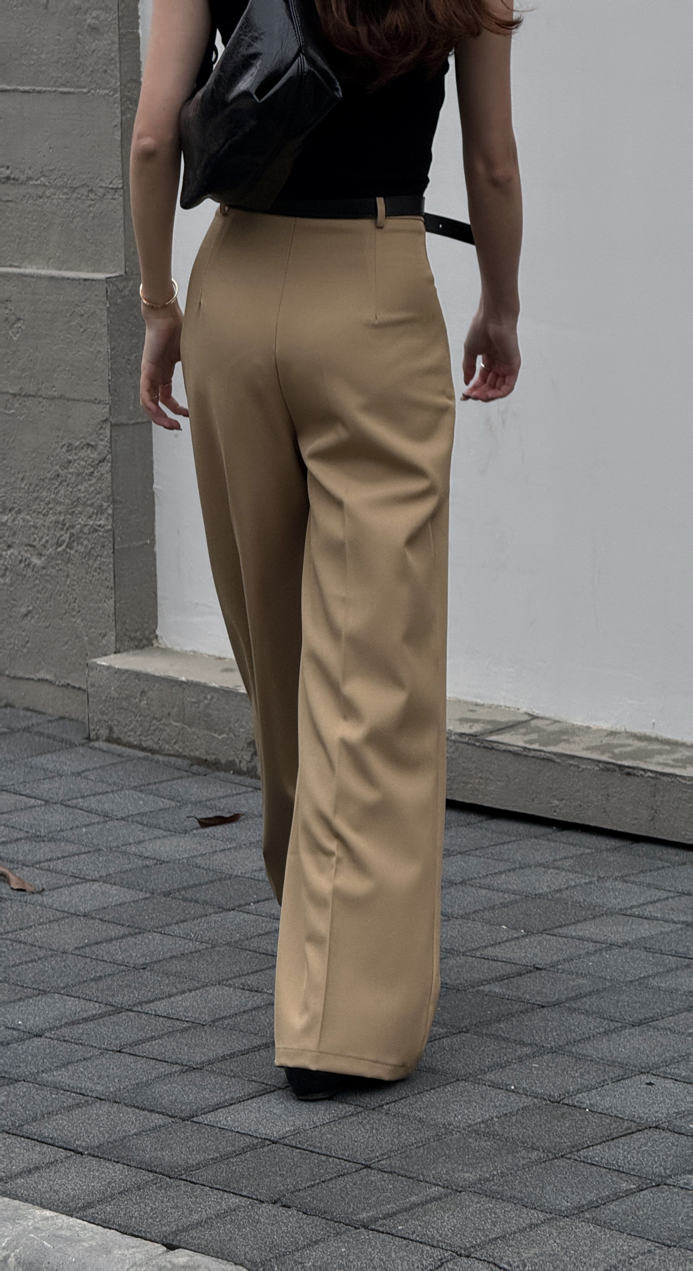 極致垂墜感卡其西裝長褲附皮帶