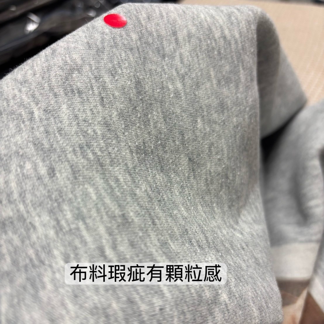 |微瑕疵-花灰|三宮格呆萌貓咪短大學T(3色)