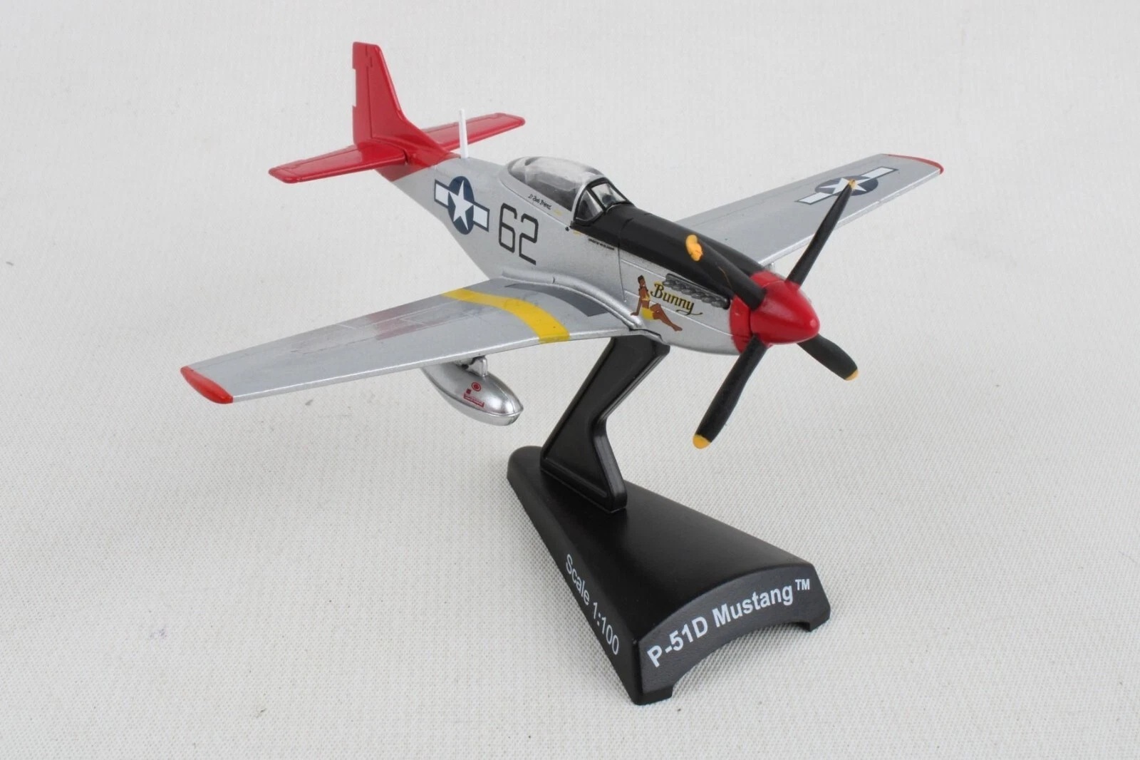 POSTAGE STAMP  1/100 P-51D 兔子紅尾