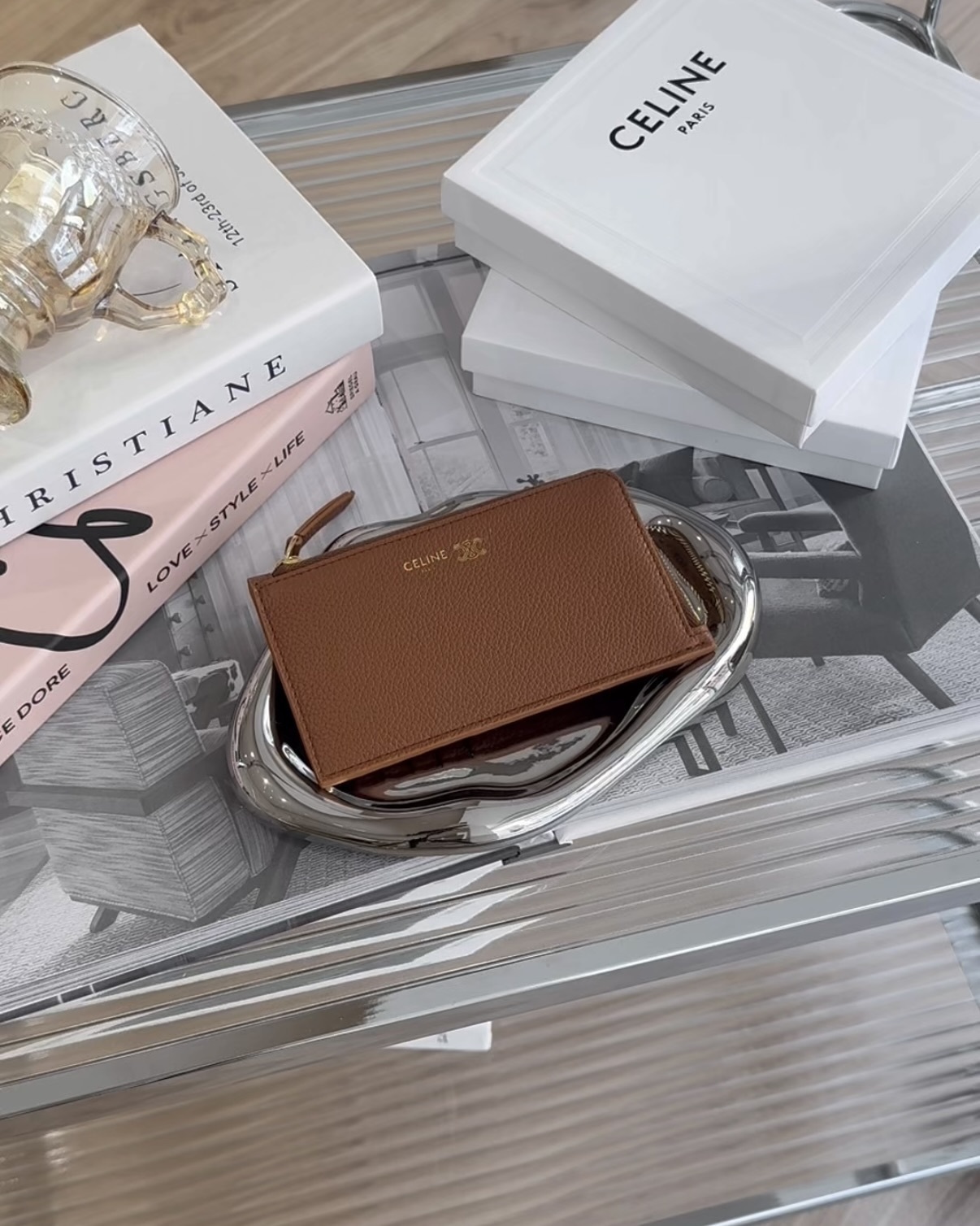 CELINE｜拉鍊卡包 淡棕褐色/淡奶白色