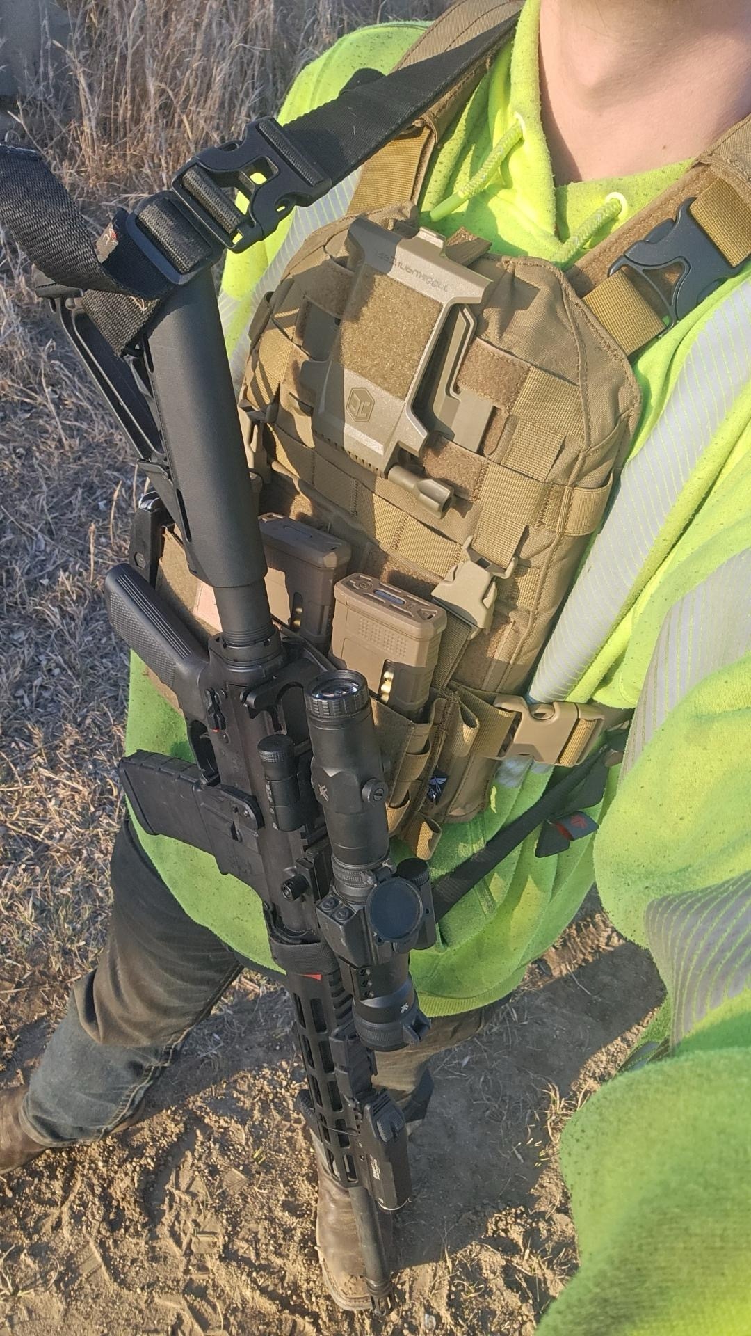 Ragnarok 雙點背帶