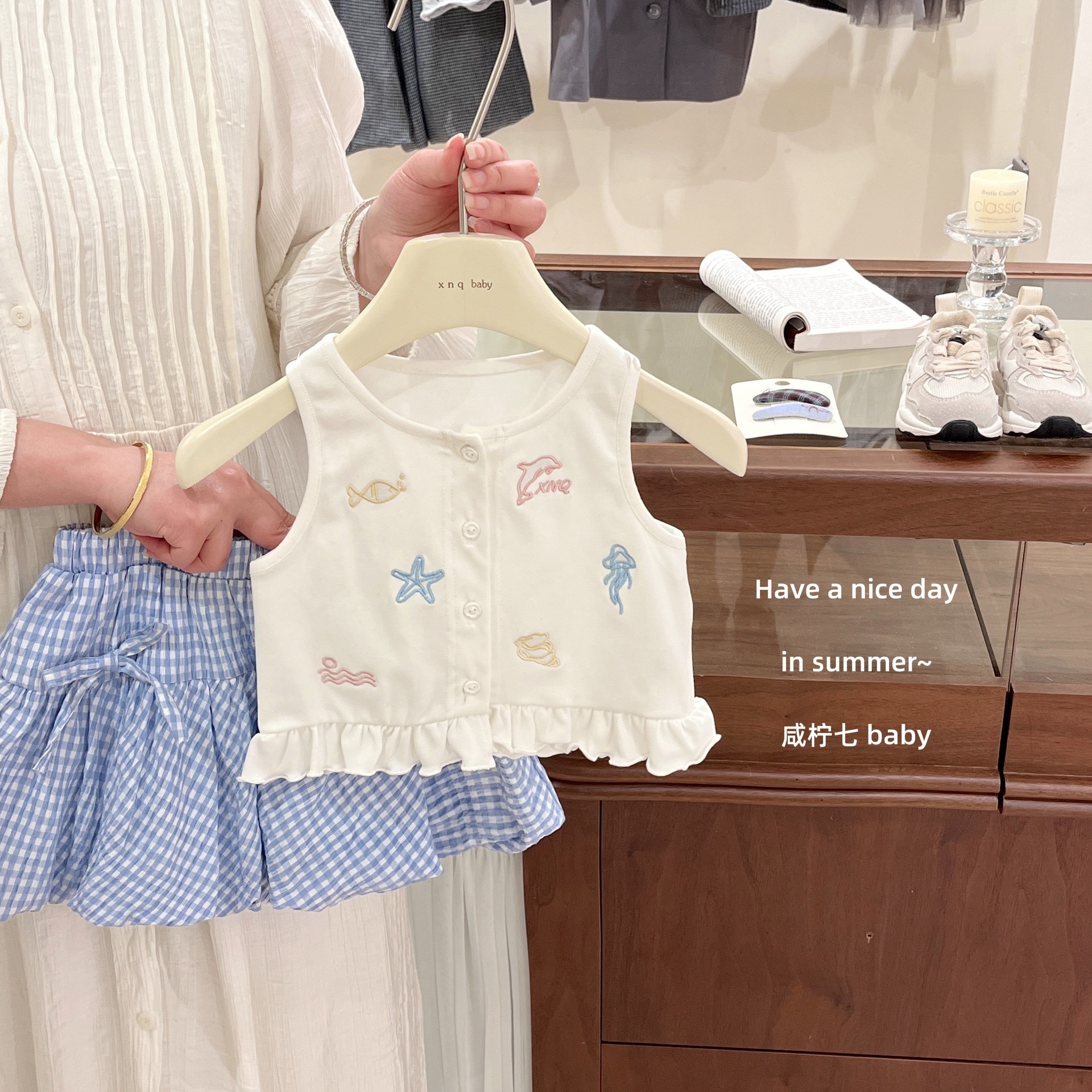刺繡海底動物背心/格子花苞裙