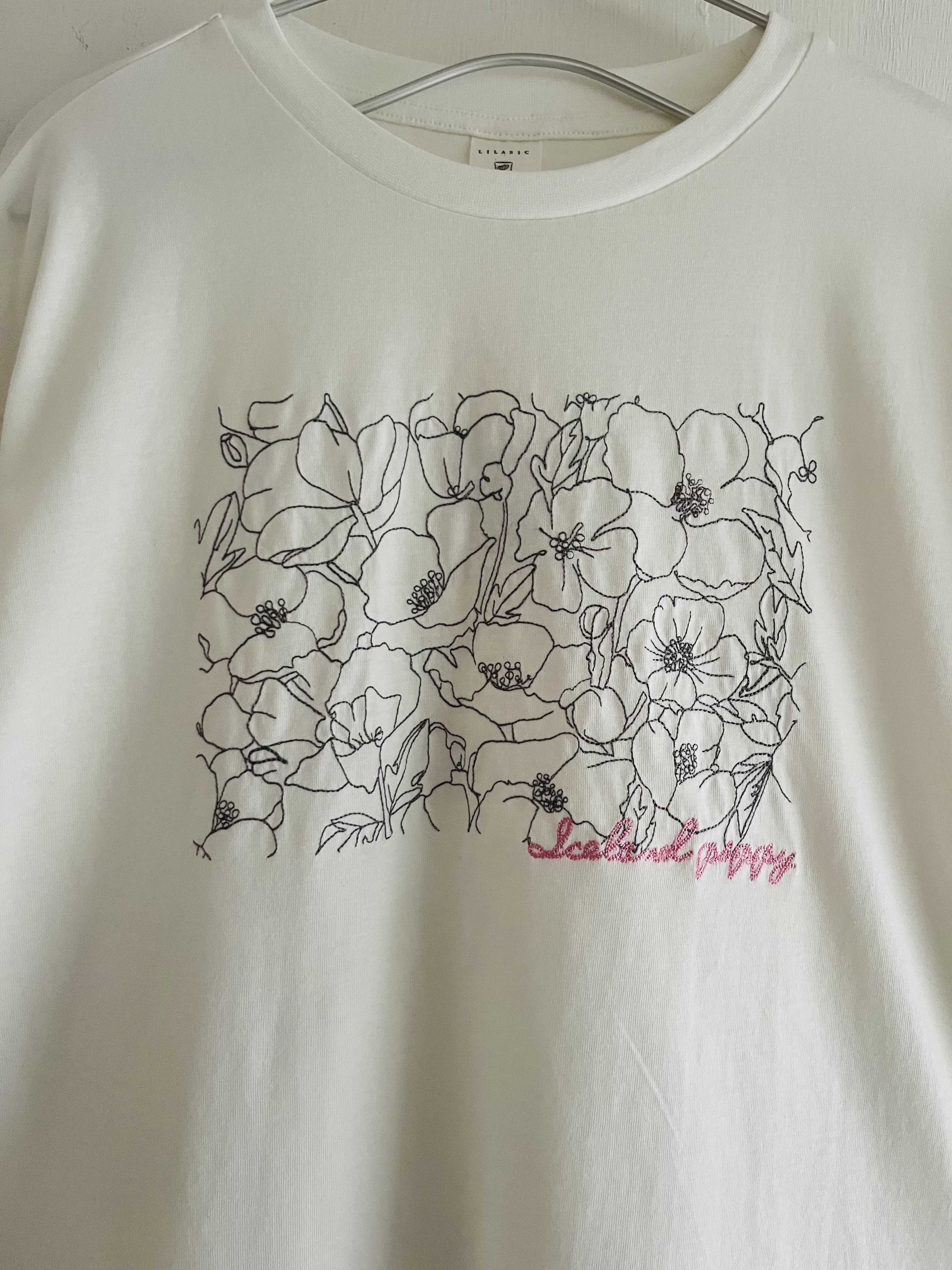 LILASIC白色刺繡花花tee