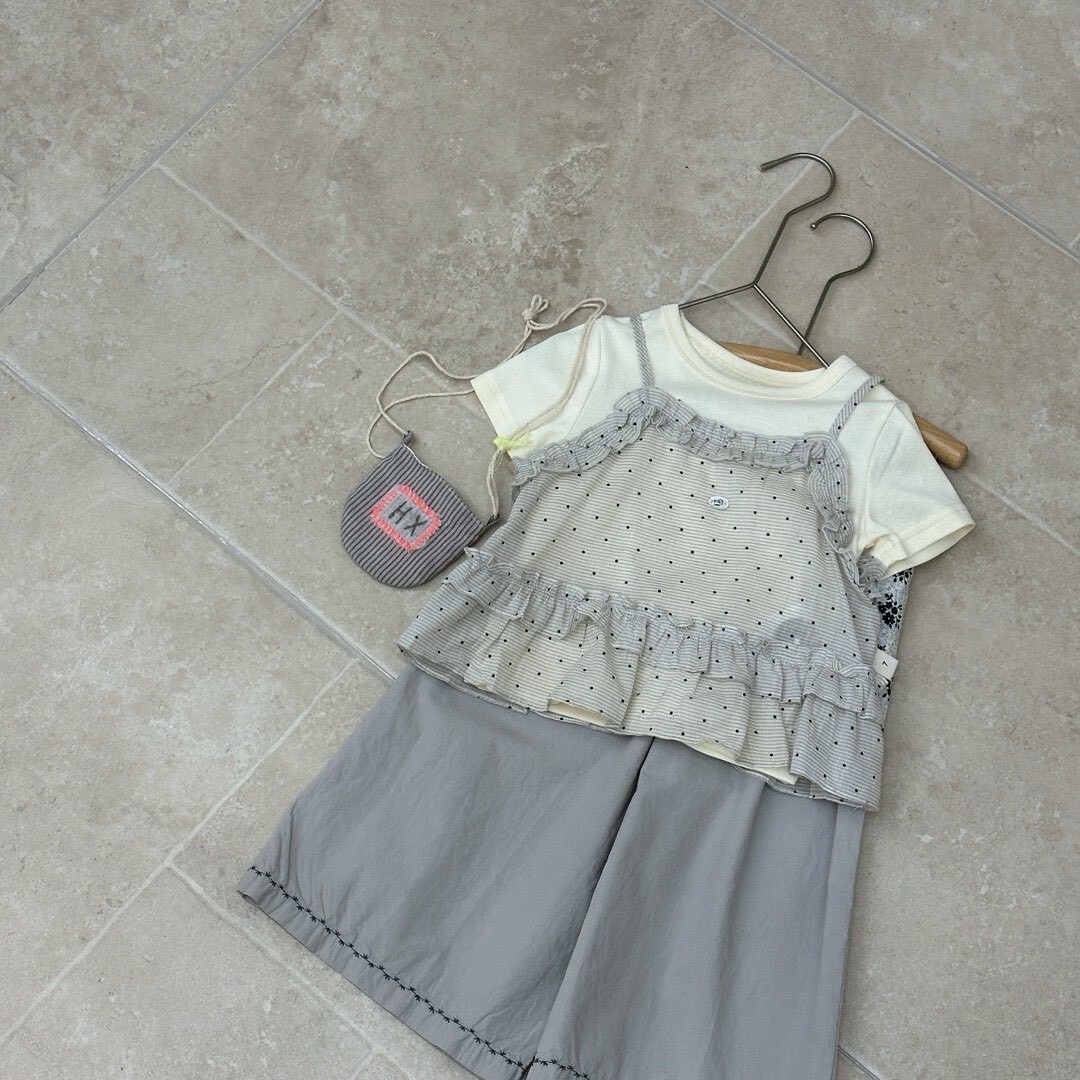 今天也穿點點套裝