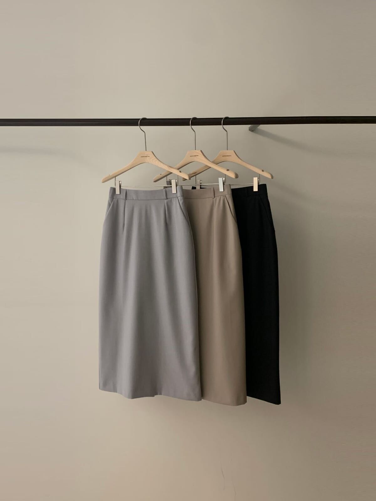 AY6024 百搭西裝直筒裙