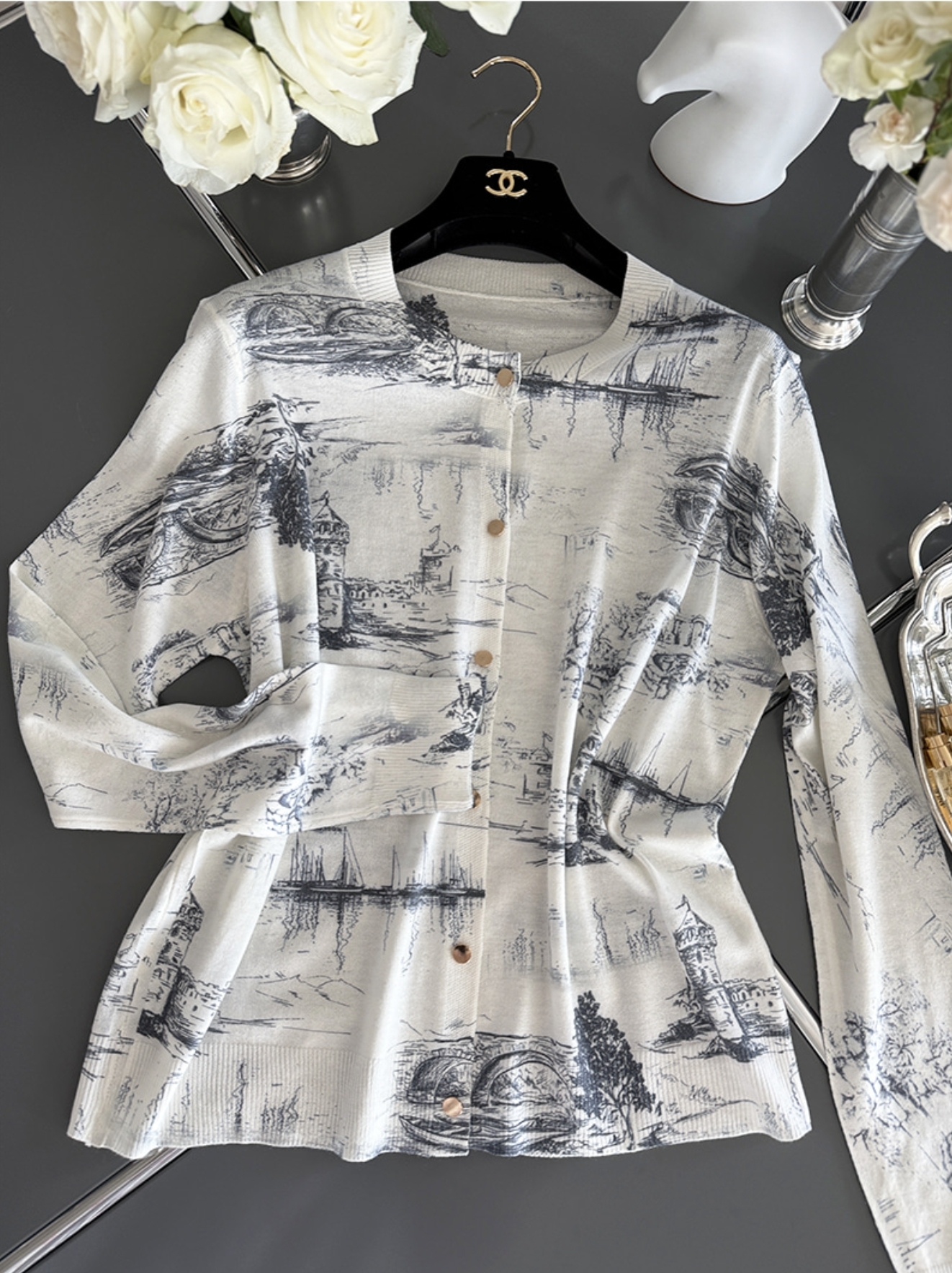 藝術手繪感風景圓領排釦罩衫上衣