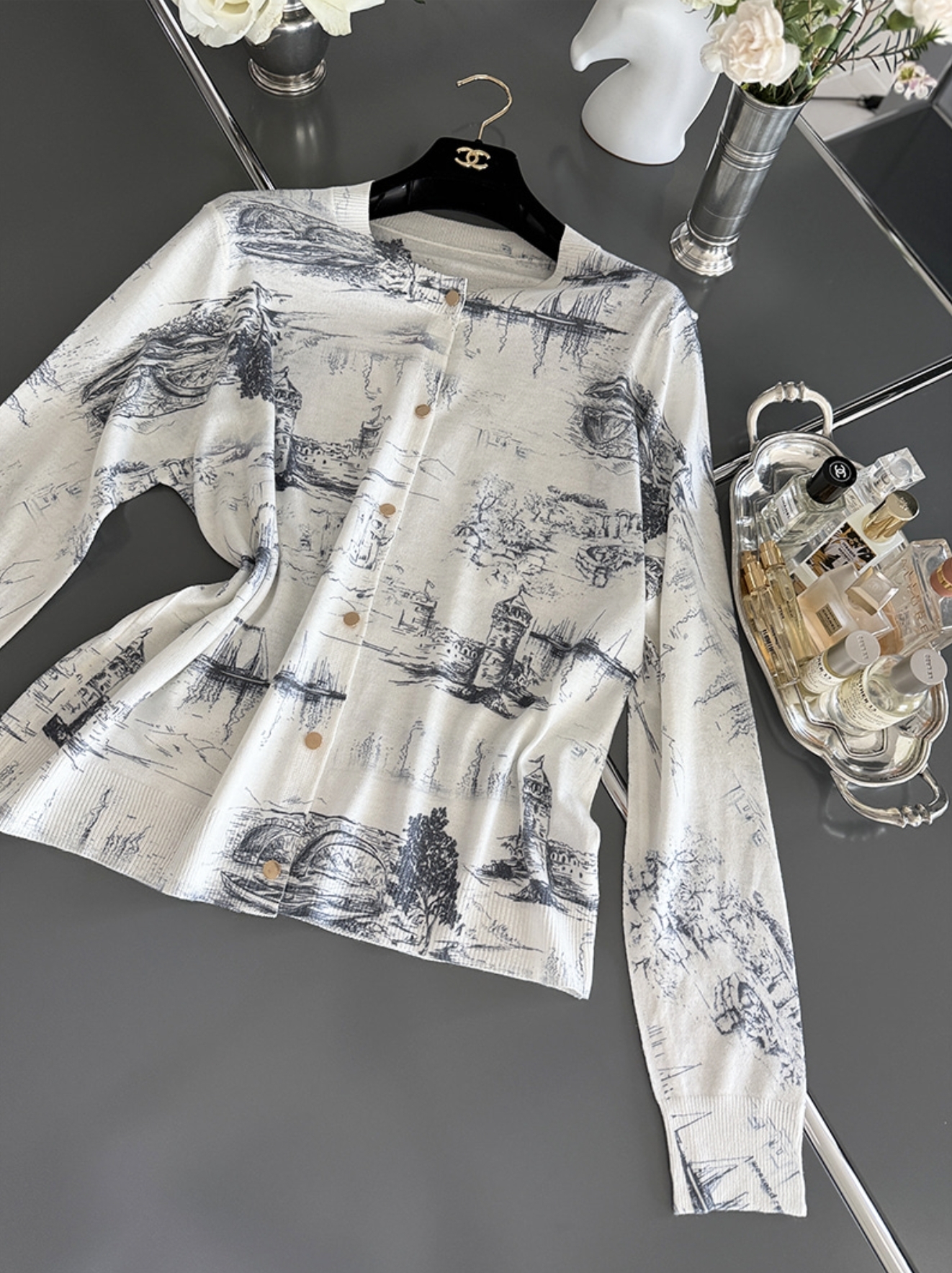 藝術手繪感風景圓領排釦罩衫上衣