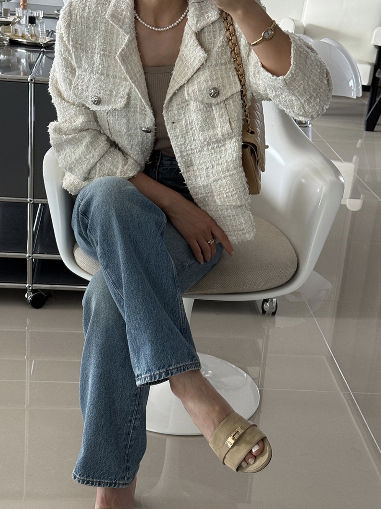 小香風配色雲朵白V領銀色排釦外套