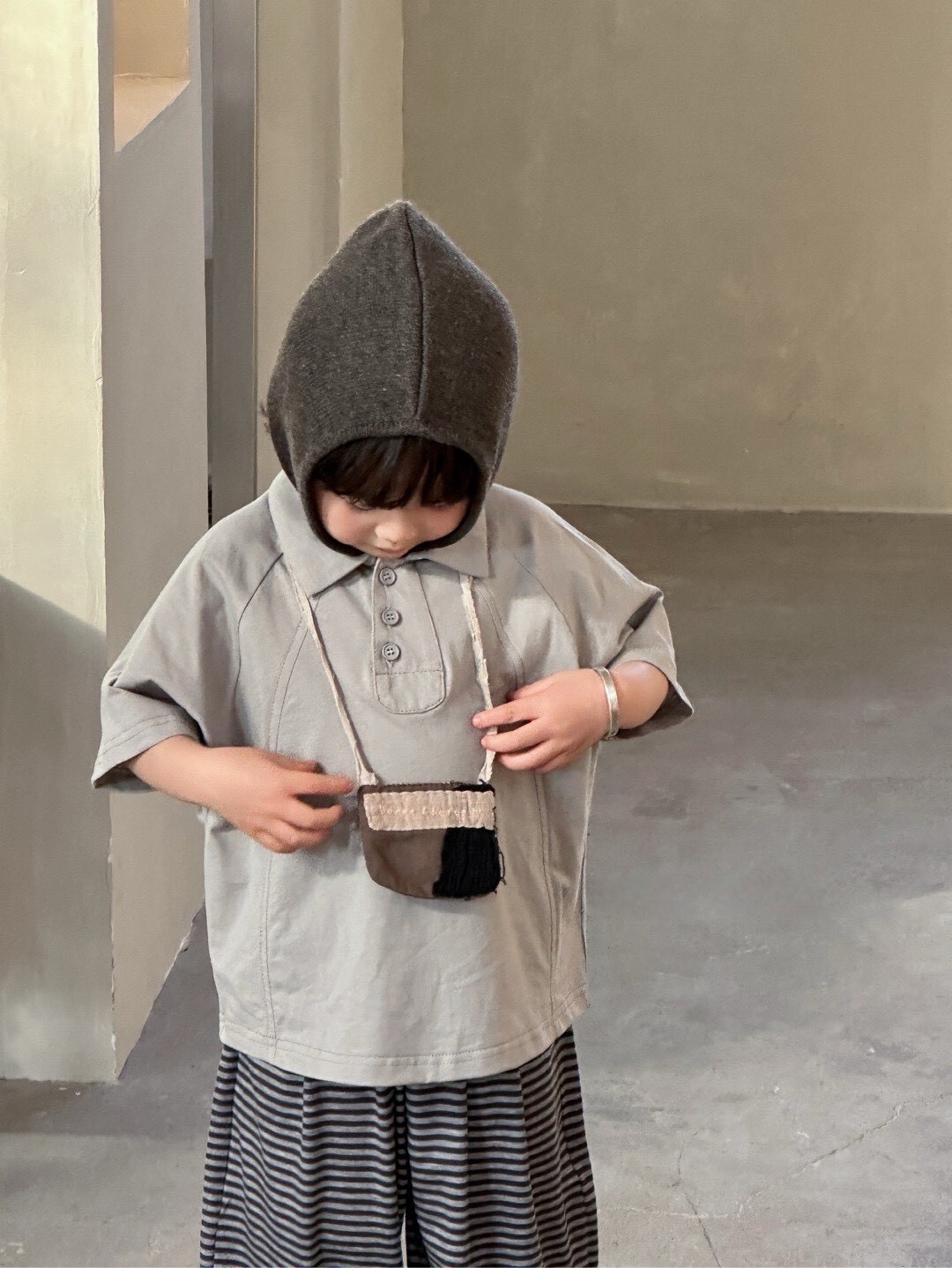 今天是文青男孩上衣