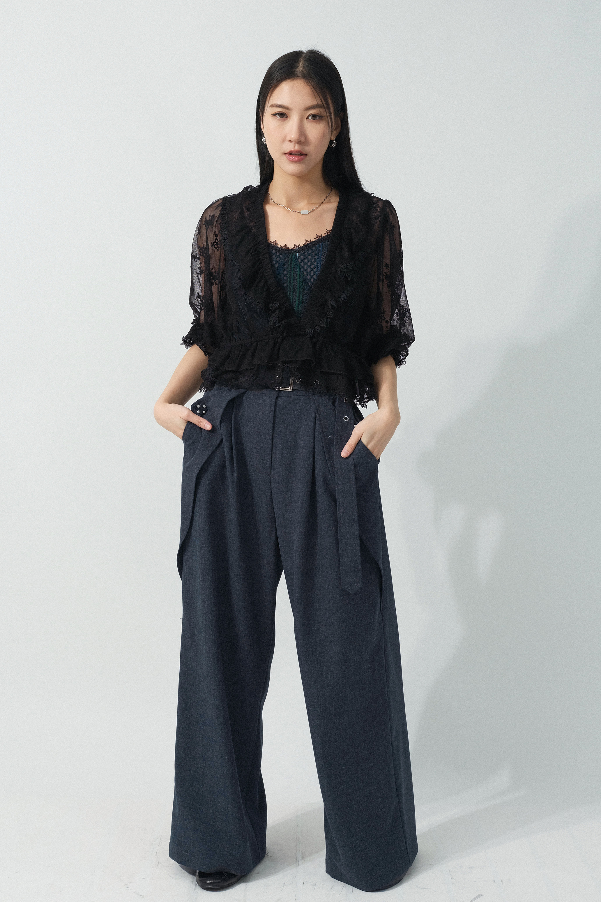 特式鈕扣工字褶闊西褲（預購產品）