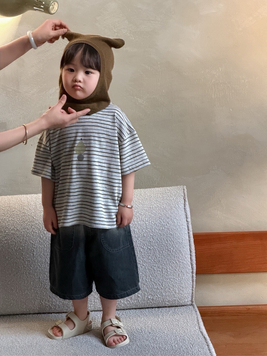 刷色七分牛仔褲