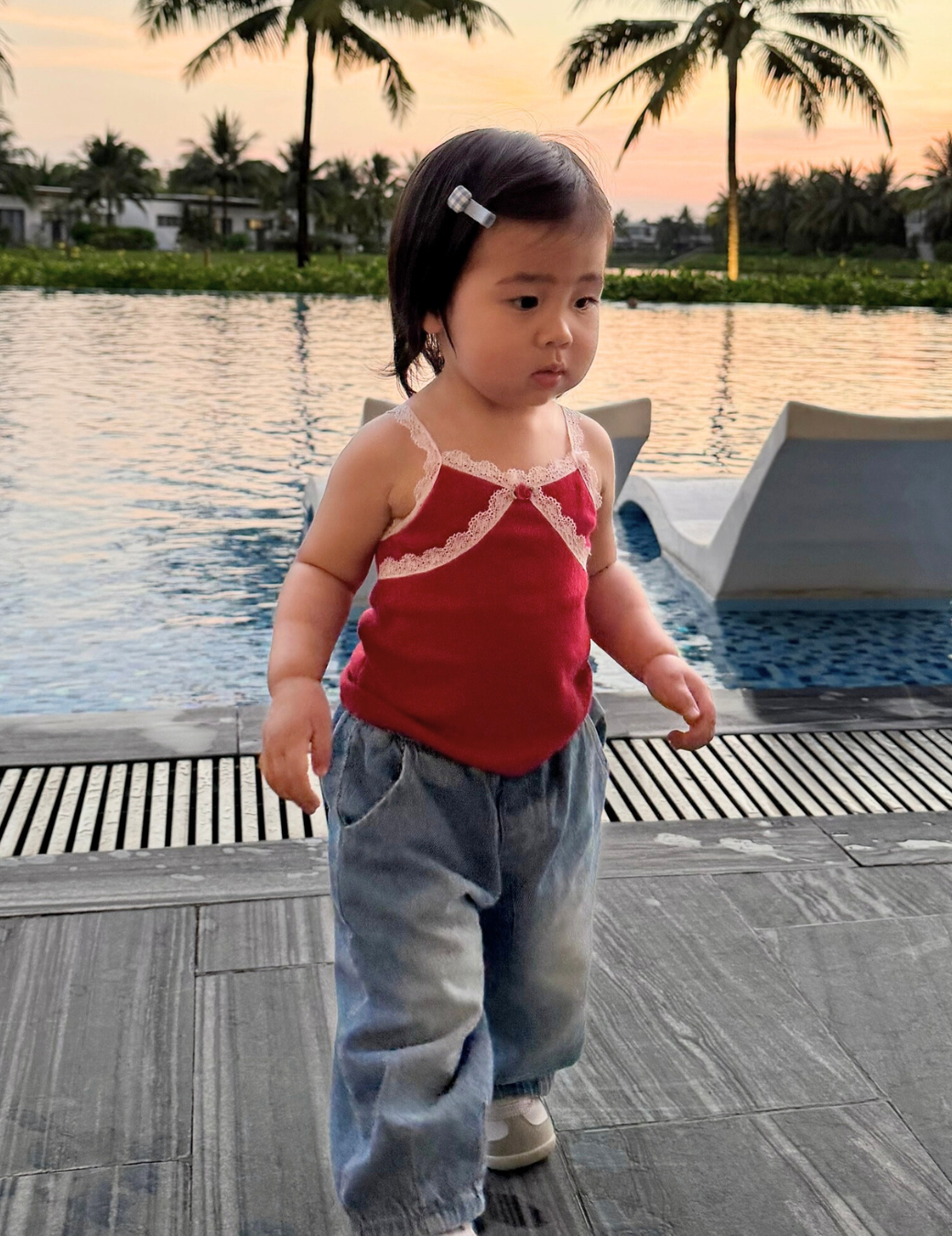 蕾絲領愛心扣捲邊套裝