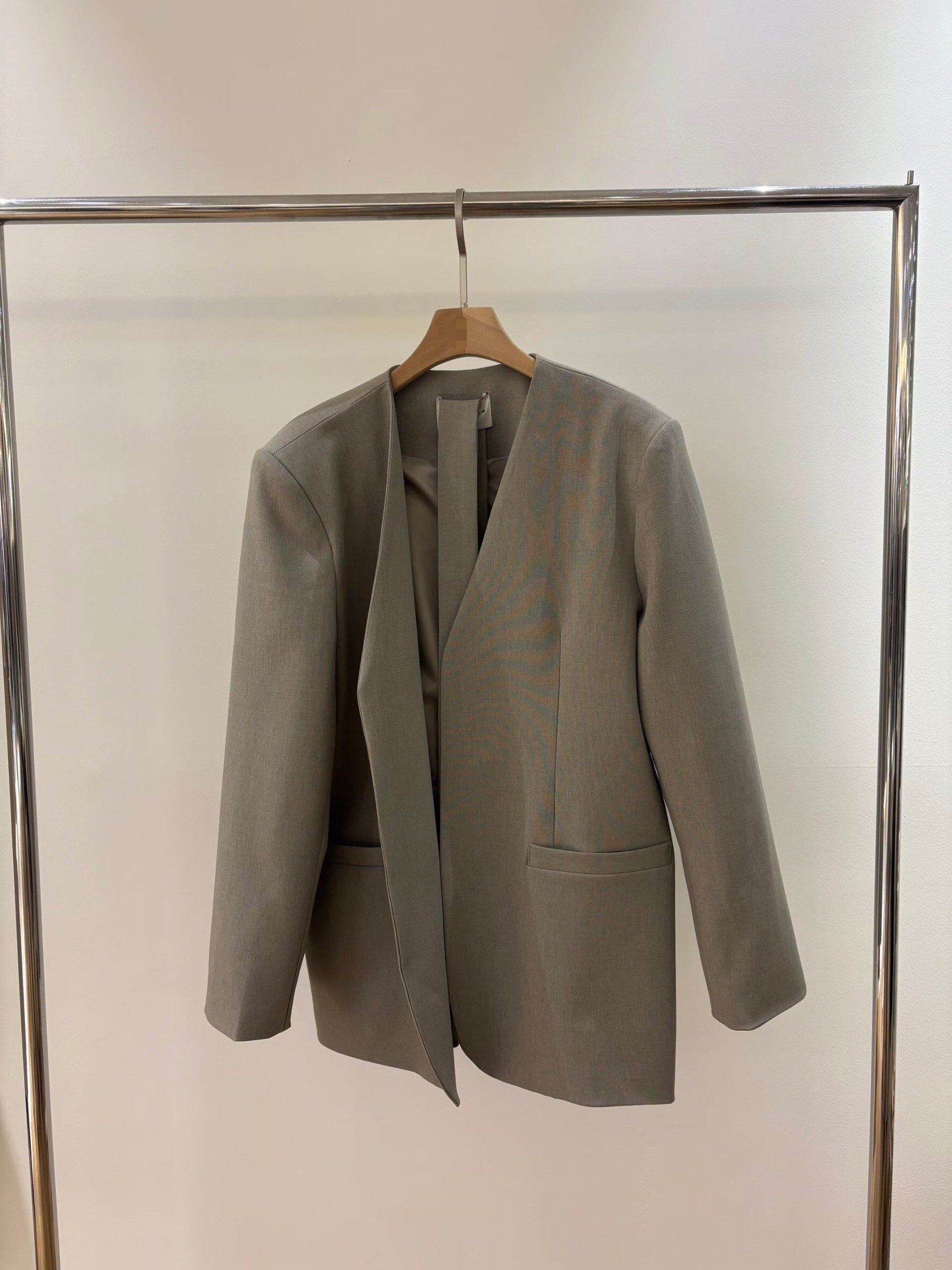 V領雙口袋腰綁西裝