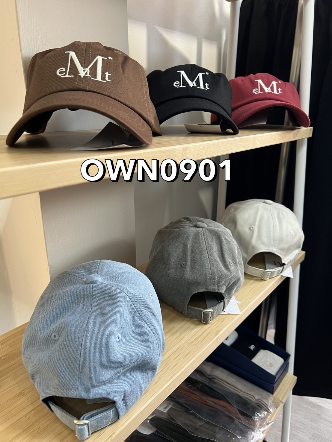 【OWN】MUCENT 休閒 帽子 刺繡 LOGO 老帽 鴨舌帽 棒球帽 單一尺寸 不分男女 黑 紅 米白 咖 淺牛仔藍 淺灰