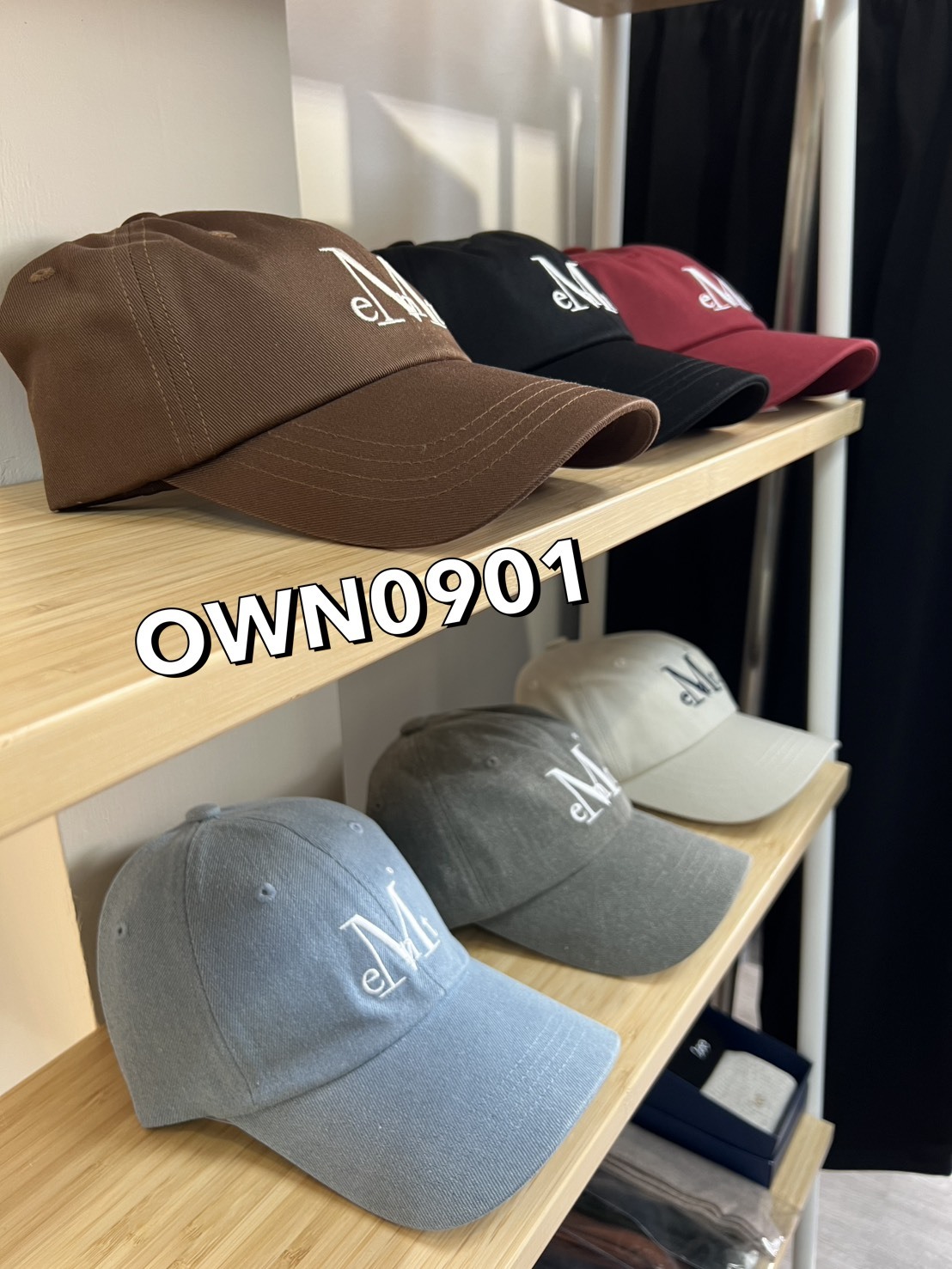 【OWN】MUCENT 休閒 帽子 刺繡 LOGO 老帽 鴨舌帽 棒球帽 單一尺寸 不分男女 黑 紅 米白 咖 淺牛仔藍 淺灰