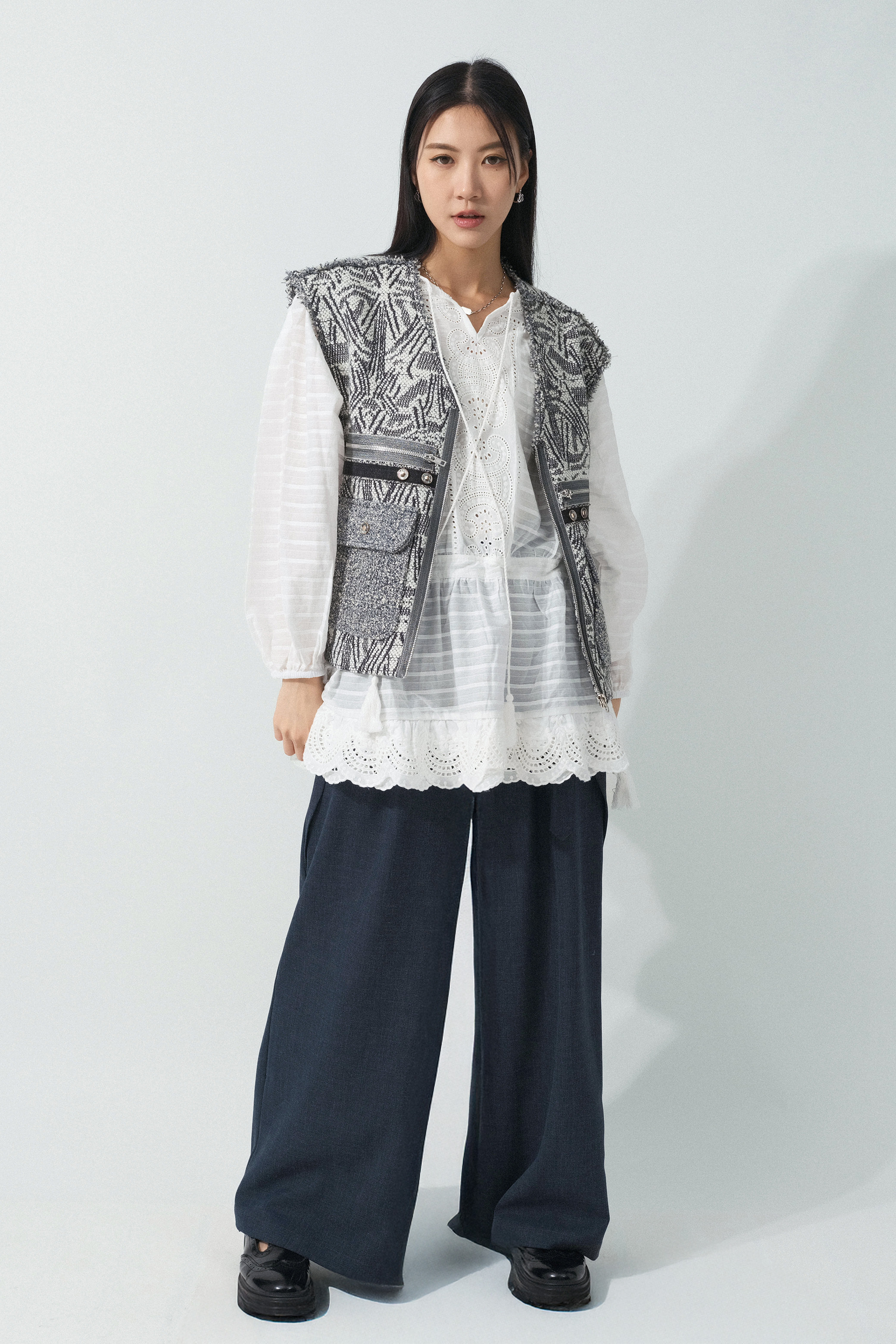 民族風織花背心外套 (預購產品）