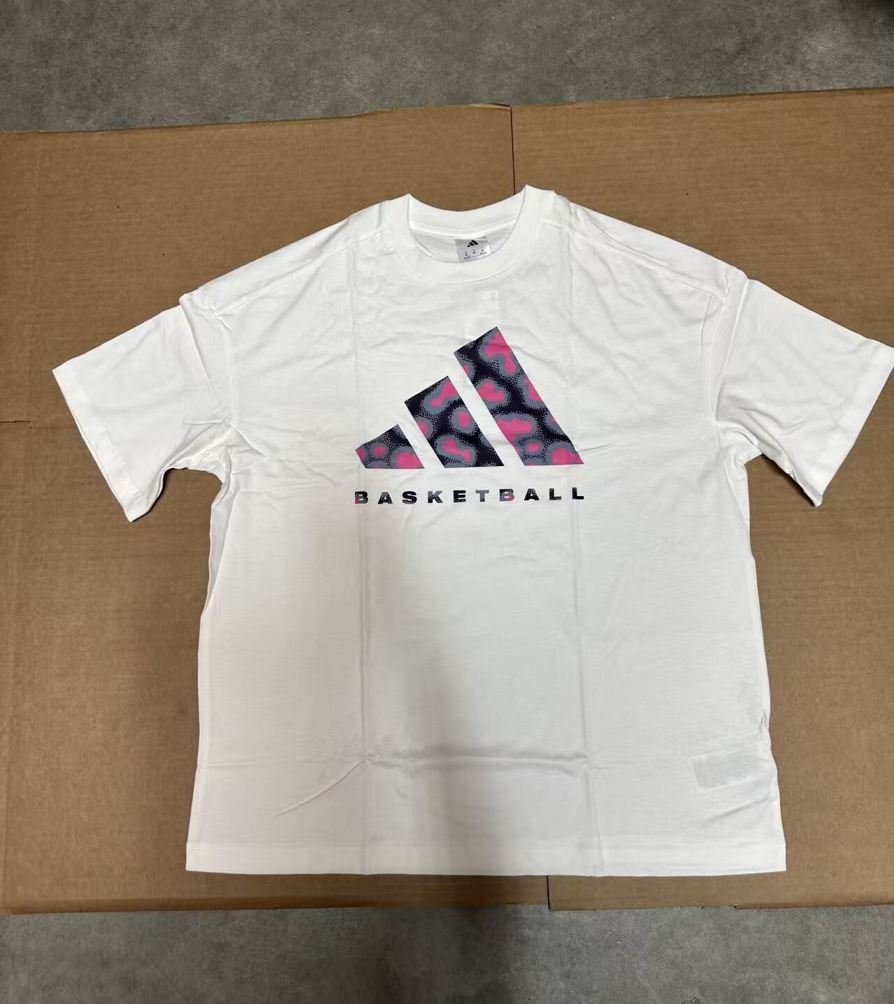 【直播】adidas LX032426 山形 Logo 男裝短袖上衣