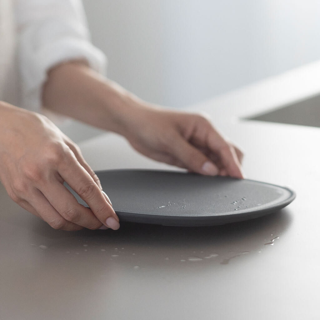 日本 MARNA 23 x 23cm 防滑砧板 切菜板 -K807DGY