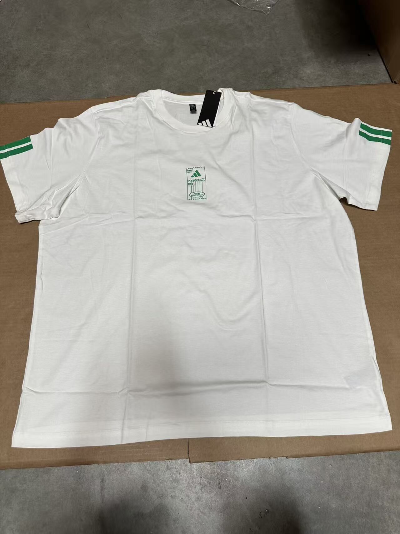 【直播】adidas LX032436 男裝短袖上衣