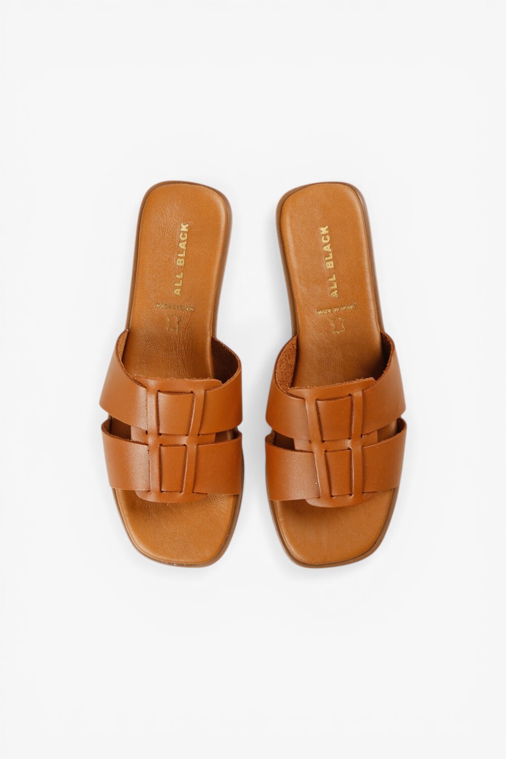 Dora 西班牙製真皮涼鞋