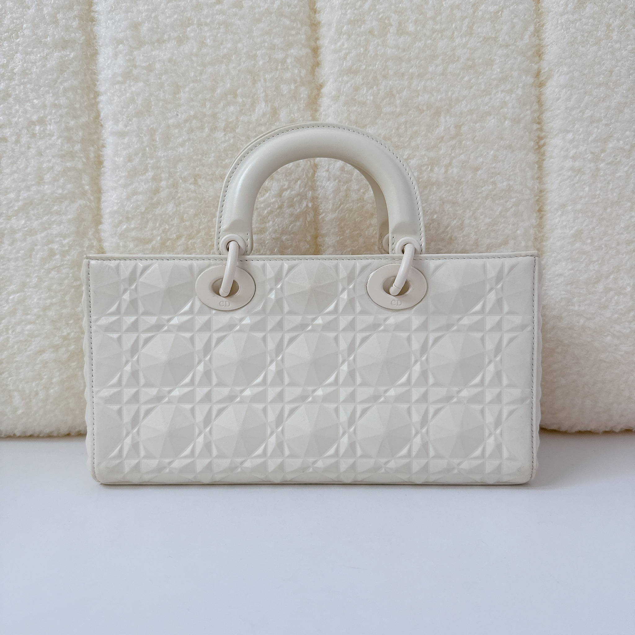 Dior Medium Lady D-Joy Bag - White / WHW