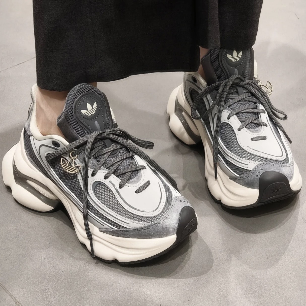 ADIDAS ORIGINALS OZVENUZ 大象灰 灰色系 增高 厚底 老爹鞋 女鞋 KJ3974