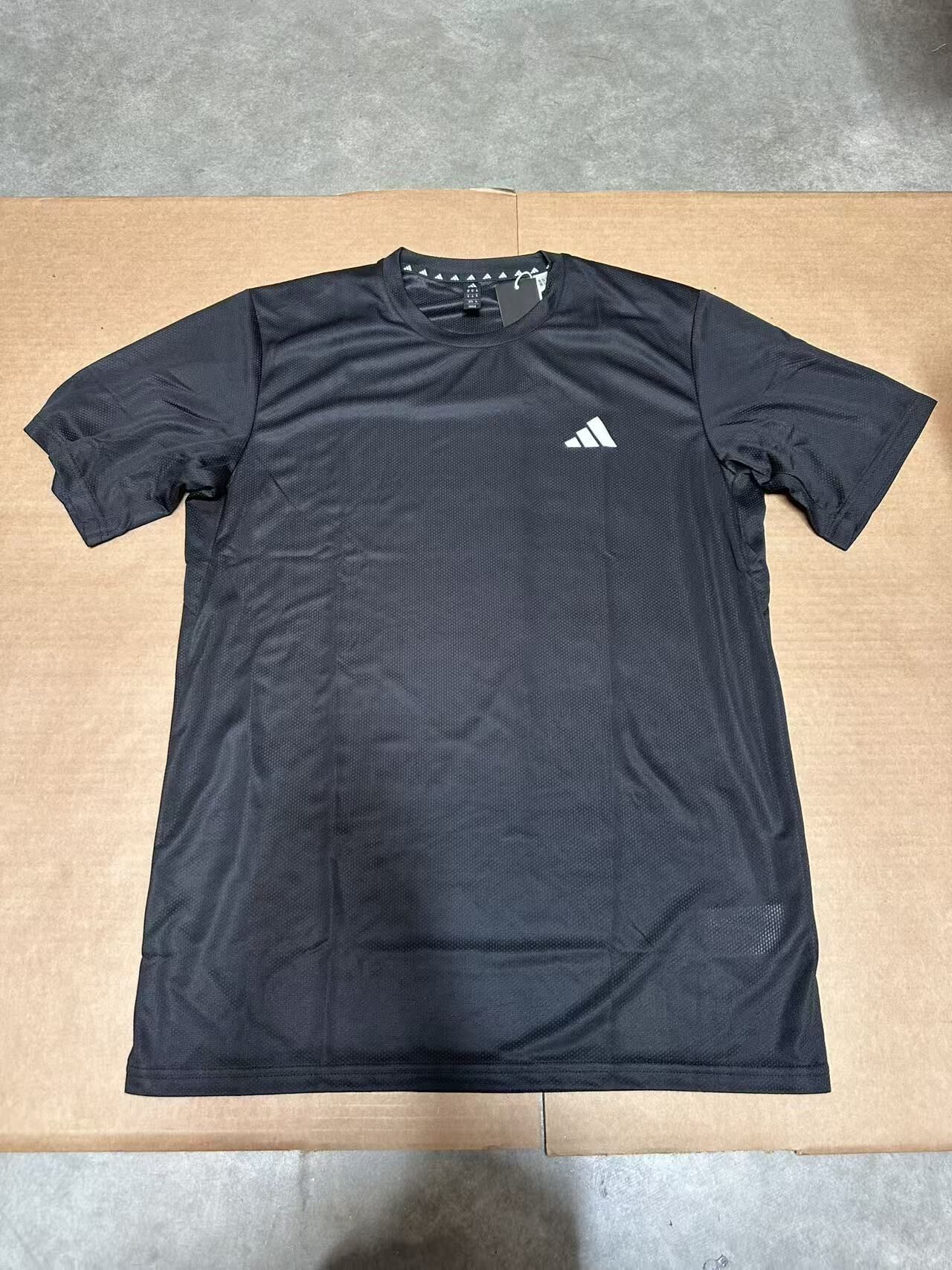 【直播】adidas LX032451 男裝短袖上衣