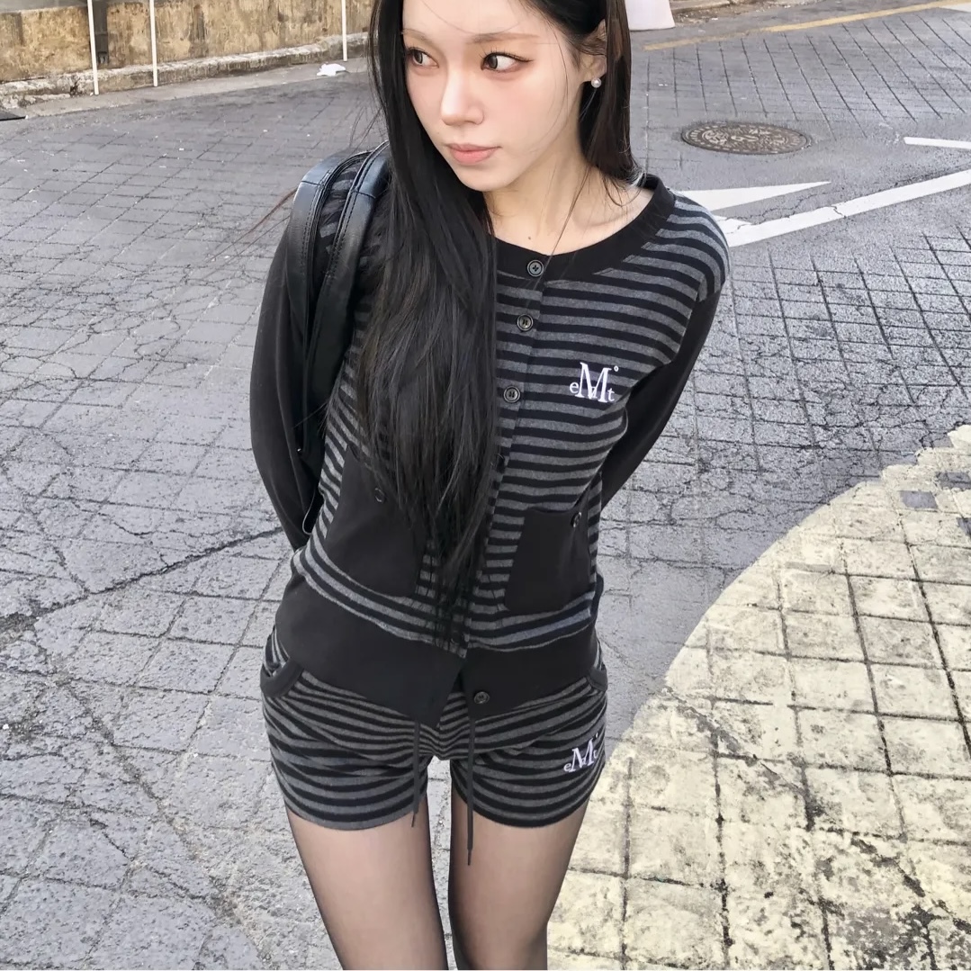 MUCENT 黑白條紋 撞色 上衣 抽繩短褲 合身 韓國代購 SET