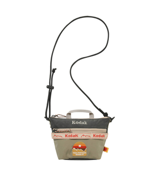 XE032 KODAK Hardy Mini Crossbody Bag 長 24 cm × 高 15 cm × 寬 8cm