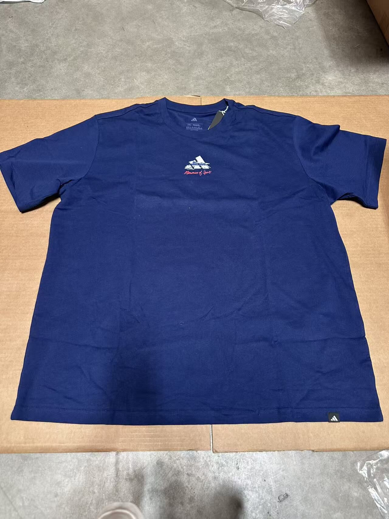 【直播】adidas LX032457 男裝短袖上衣