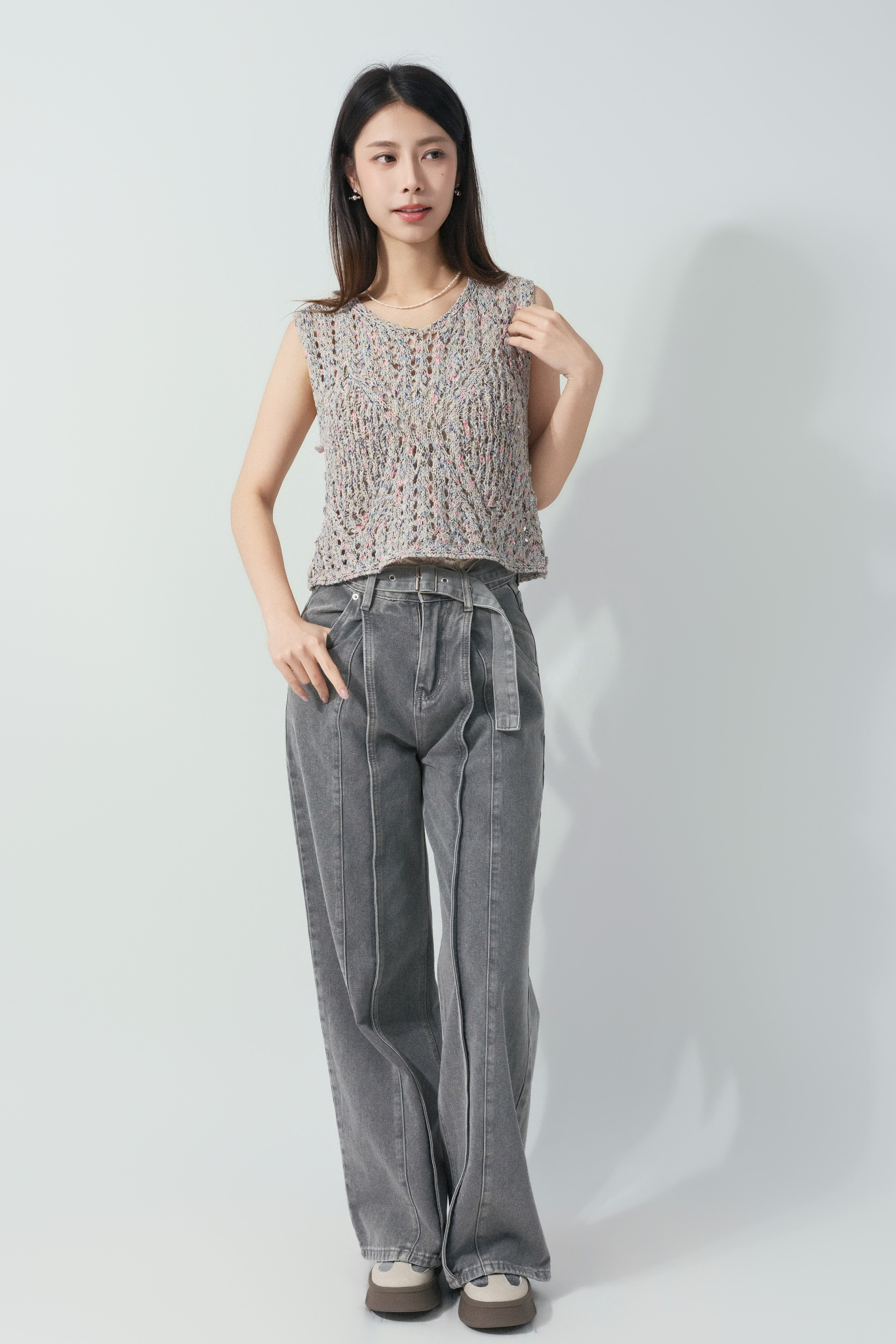 裝飾車骨直筒牛仔褲 (預購產品）