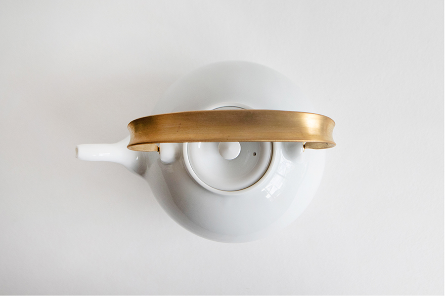 村上雄一 - 白磁壺 黃銅提把 / 大