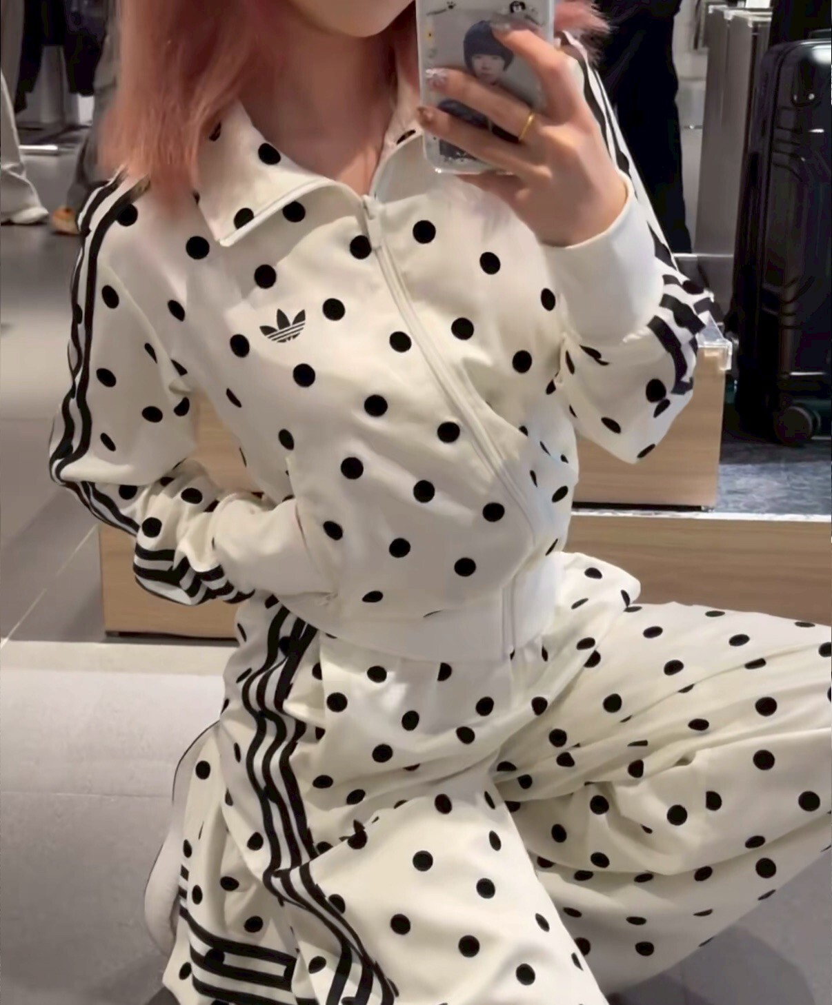 【Luxury】 ADIDAS 愛迪達緞面波點套裝 三條 點點外套套裝 黑白圓點 立領 運動 長袖 夾克 闊腿褲 長褲 外套 KV1165