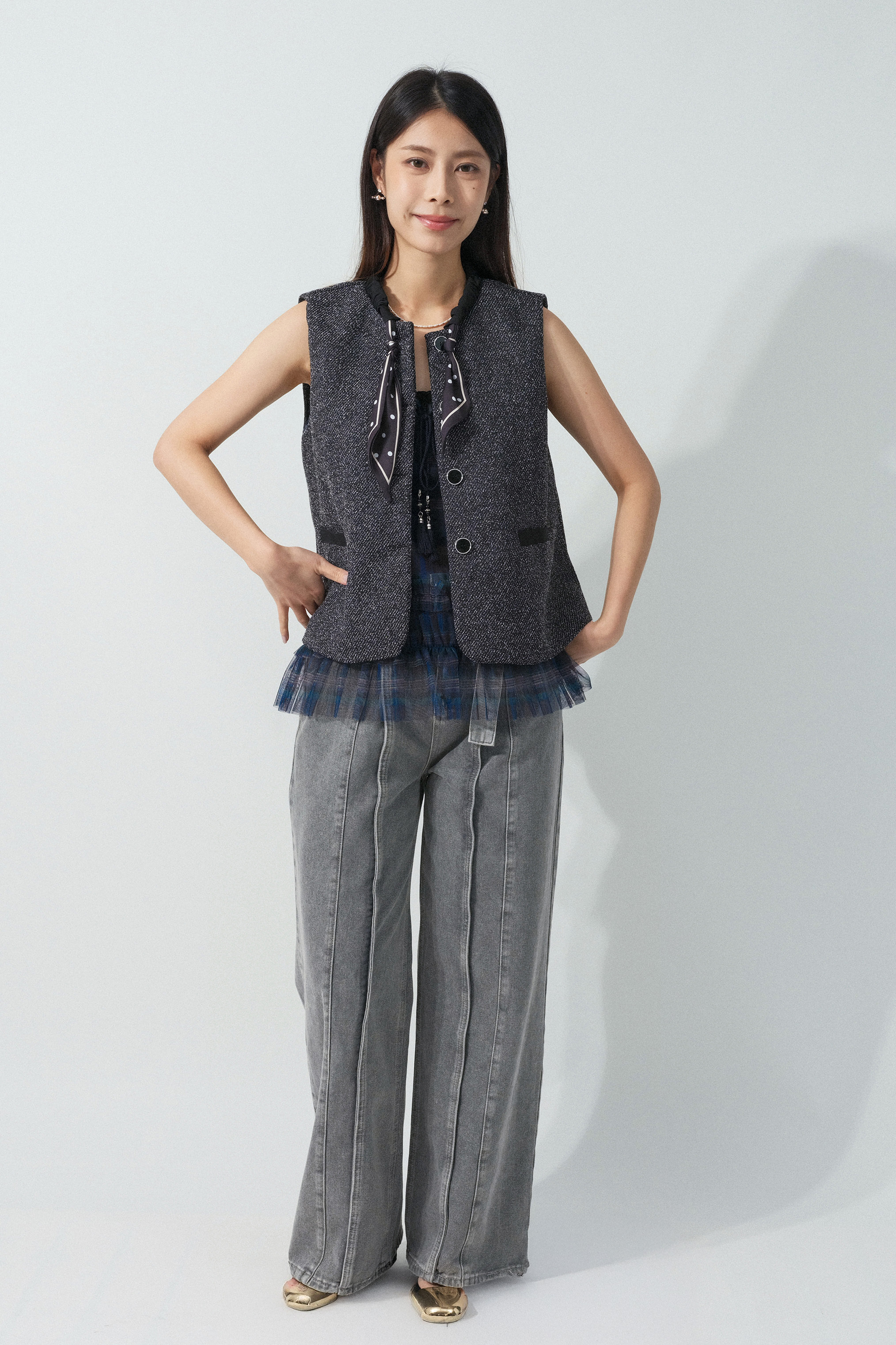 絲巾領斜紋背心外套 (預購產品）