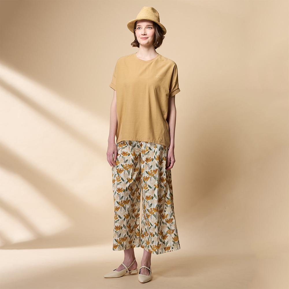 PIPPY 俐落剪接圓領短袖上衣 芥末