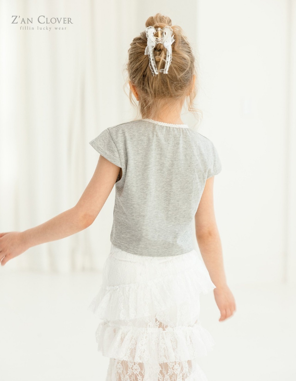 正韓夏ZAN CLOVER 兩色蝴蝶結圓領上衣