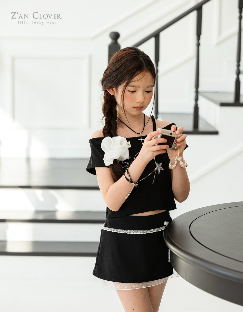 正韓夏ZAN CLOVER 兩色甜酷女孩露肩上衣