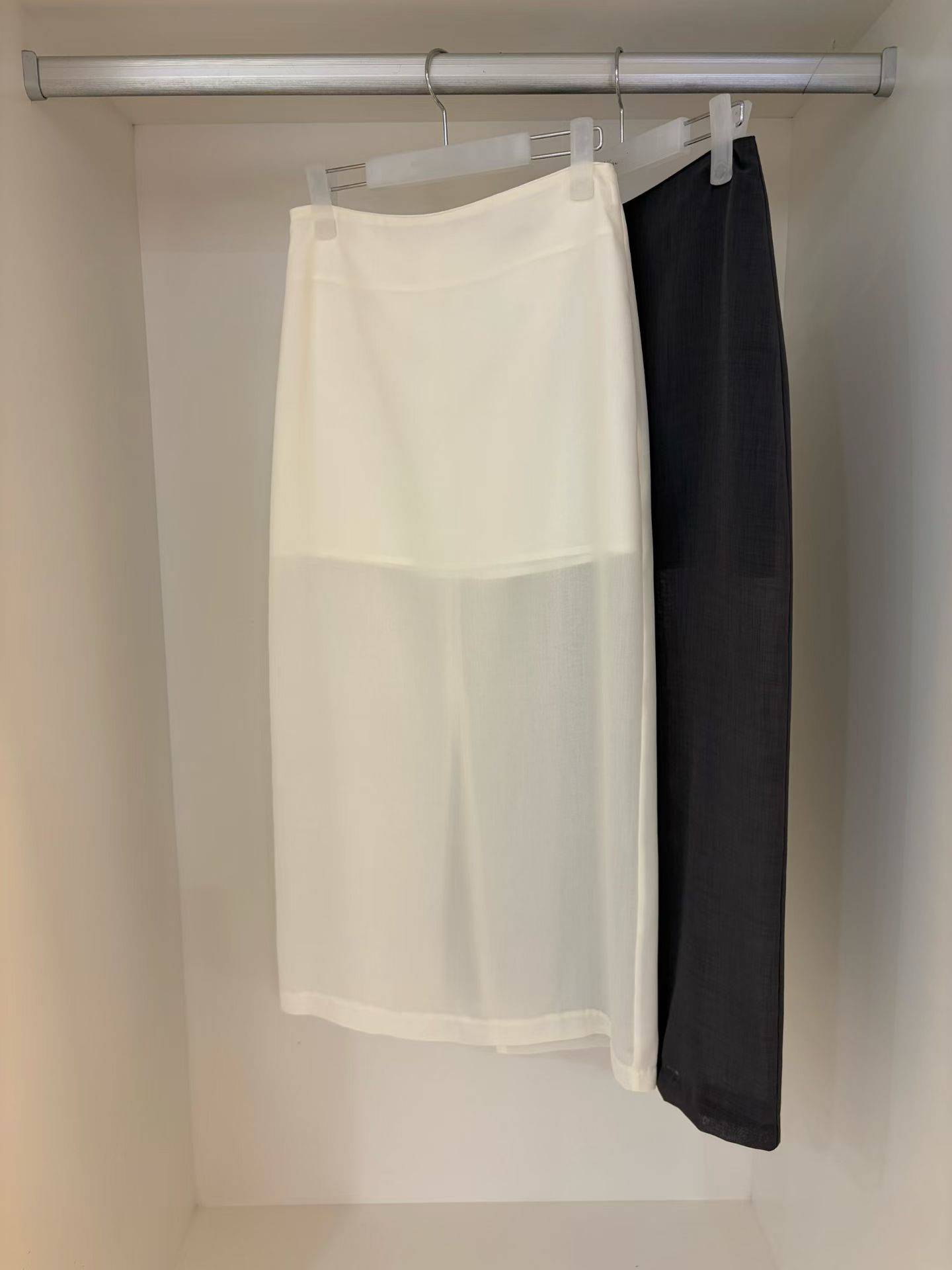 F13-雪紡紗透視感半裙(奶油白/霧灰)