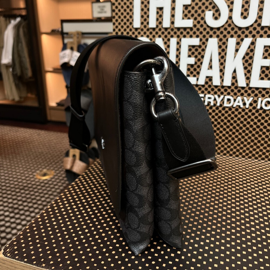 【預訂】Coach Caleb Messenger Bag