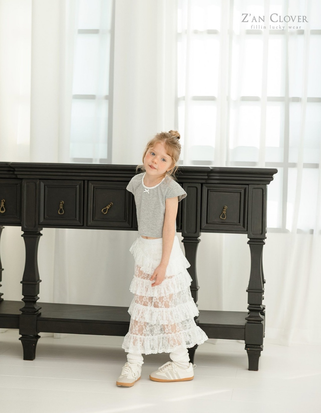 正韓夏ZAN CLOVER 浪漫花瓣白長裙