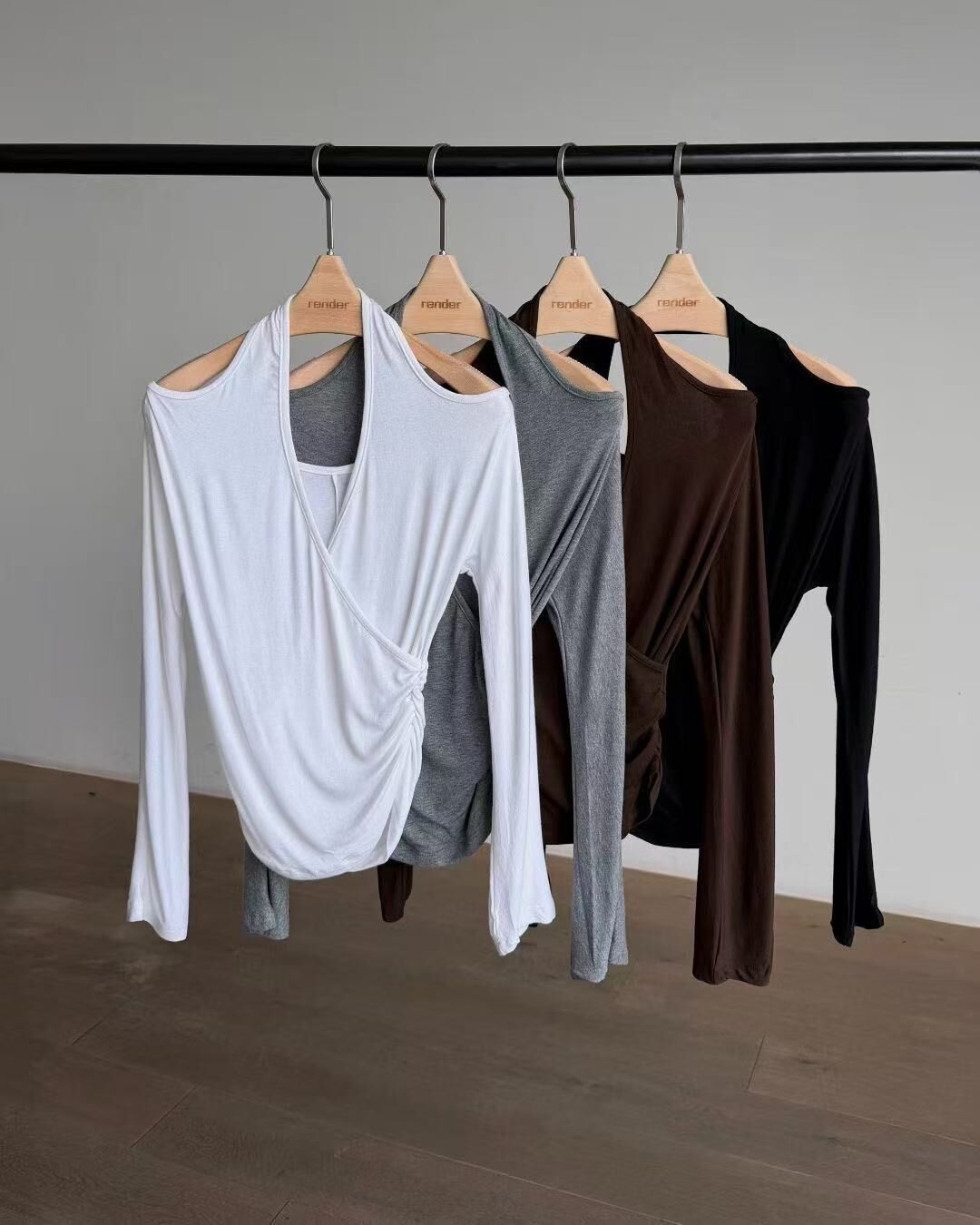 RD2625 Halterneck layered Tee