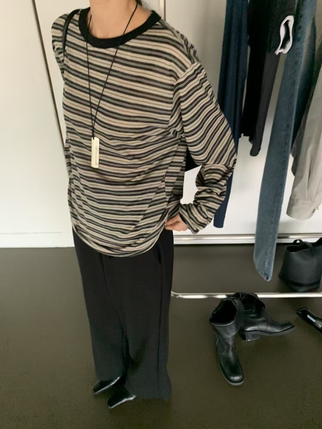 E08-博主的天絲條紋上衣(藍/咖)