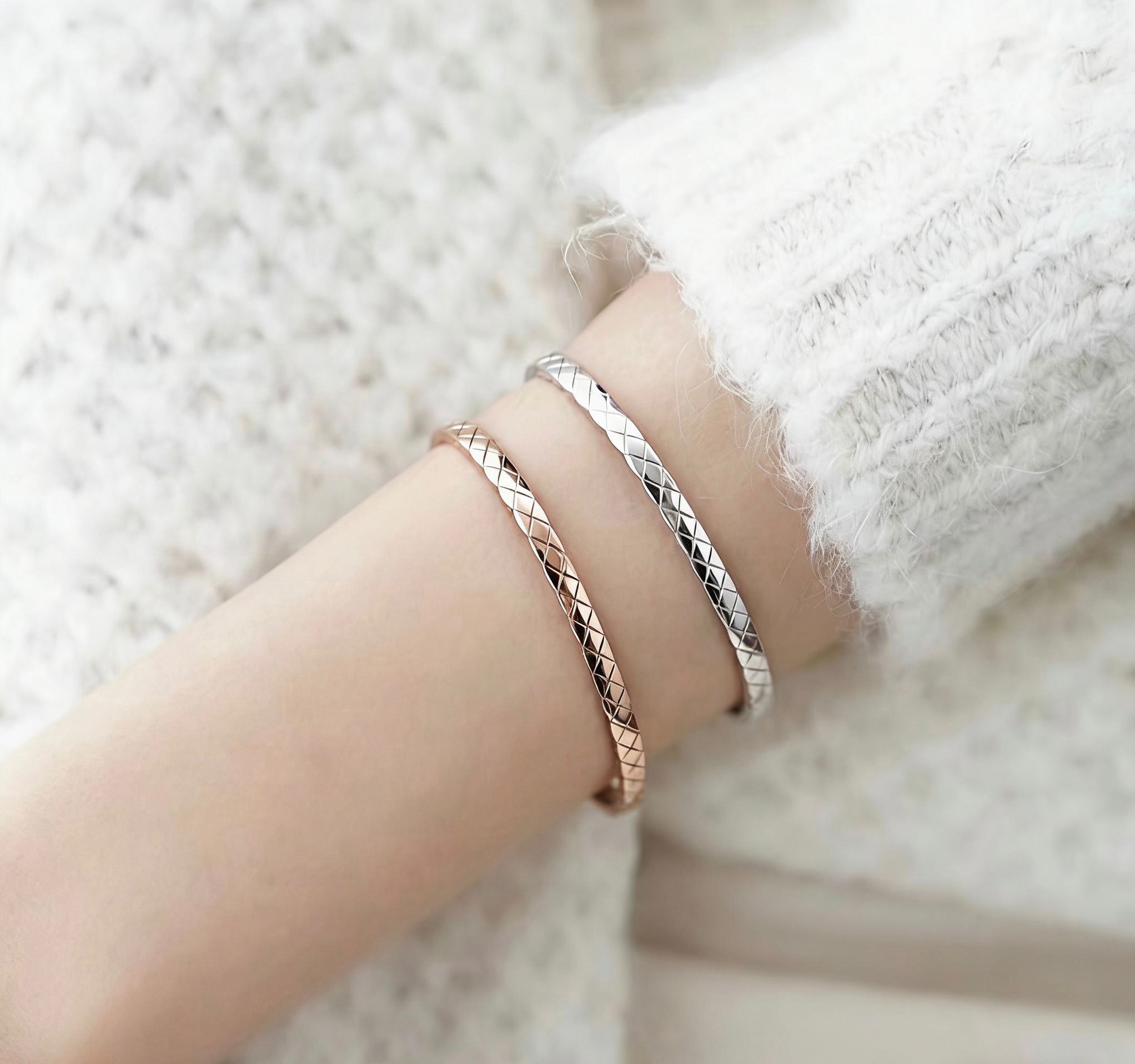 全新CHANEL BRACELET  J12324 COCO CRUSH XS 18K米金MINI #香奈兒手鐲 #BRAND NEW #香榭站正品